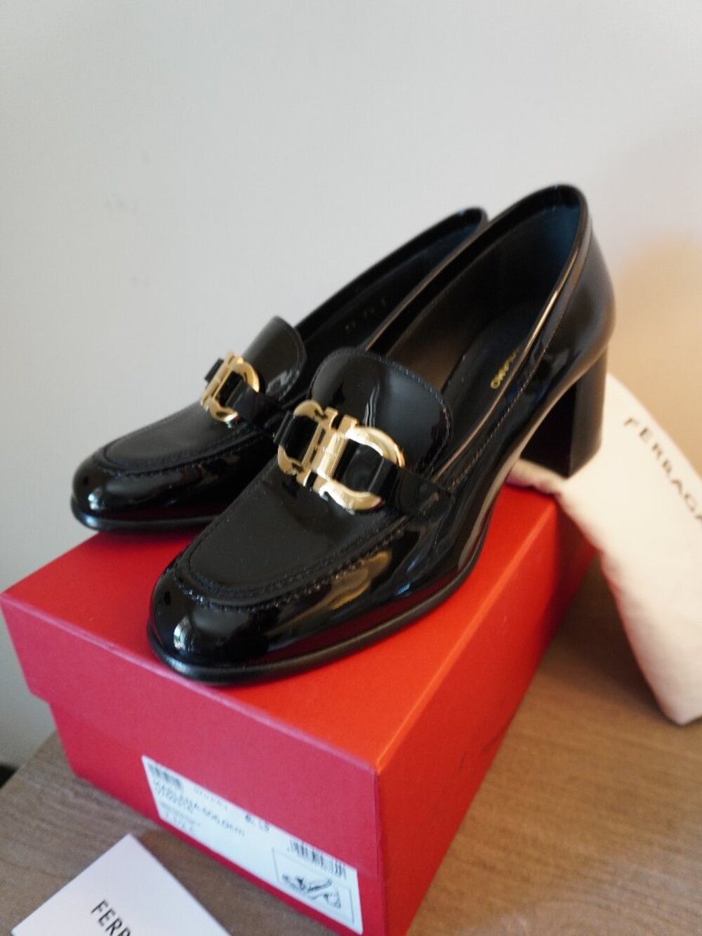 Ferragamo Marlena Loafers Black Patent Leather Block Heel Size 37.5 7 1/2 Box